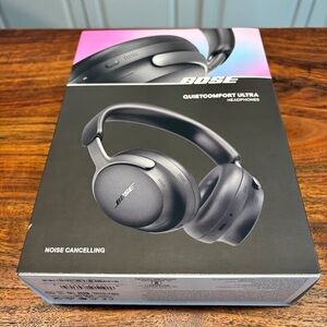 Bose QuietComfort Ultra Box with Black and Pink Accents